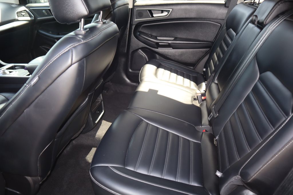 2024 Ford Edge SEL photo 18