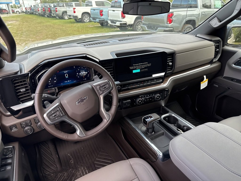 2026 Chevrolet Silverado 1500 RST photo 2