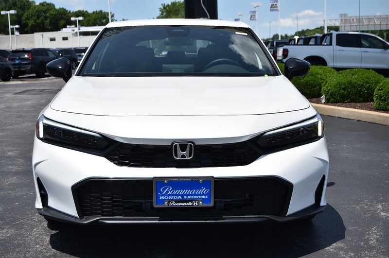 2025 Honda Civic Hatchback Sport photo 4