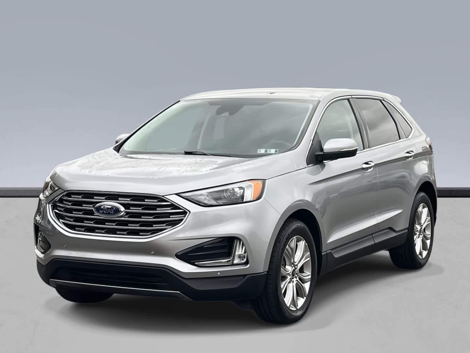 2024 Ford Edge Titanium's photo