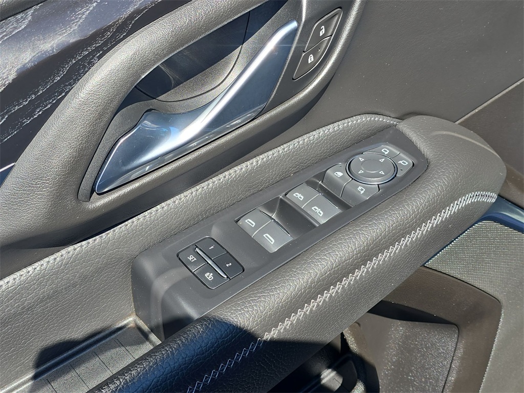 2021 Gmc Yukon Denali photo 18