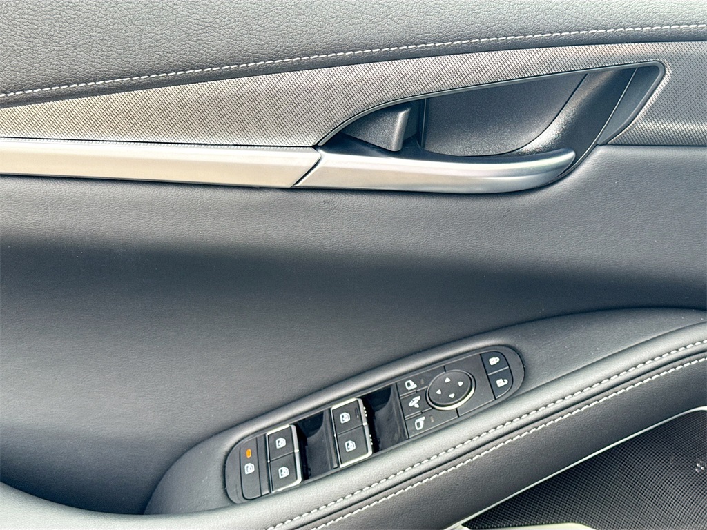2026 Infiniti QX60 Luxe photo 18