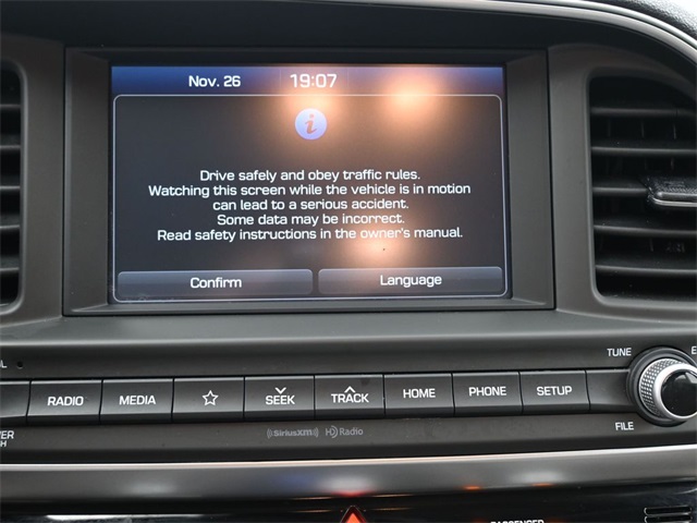 2020 Hyundai Elantra SEL photo 4