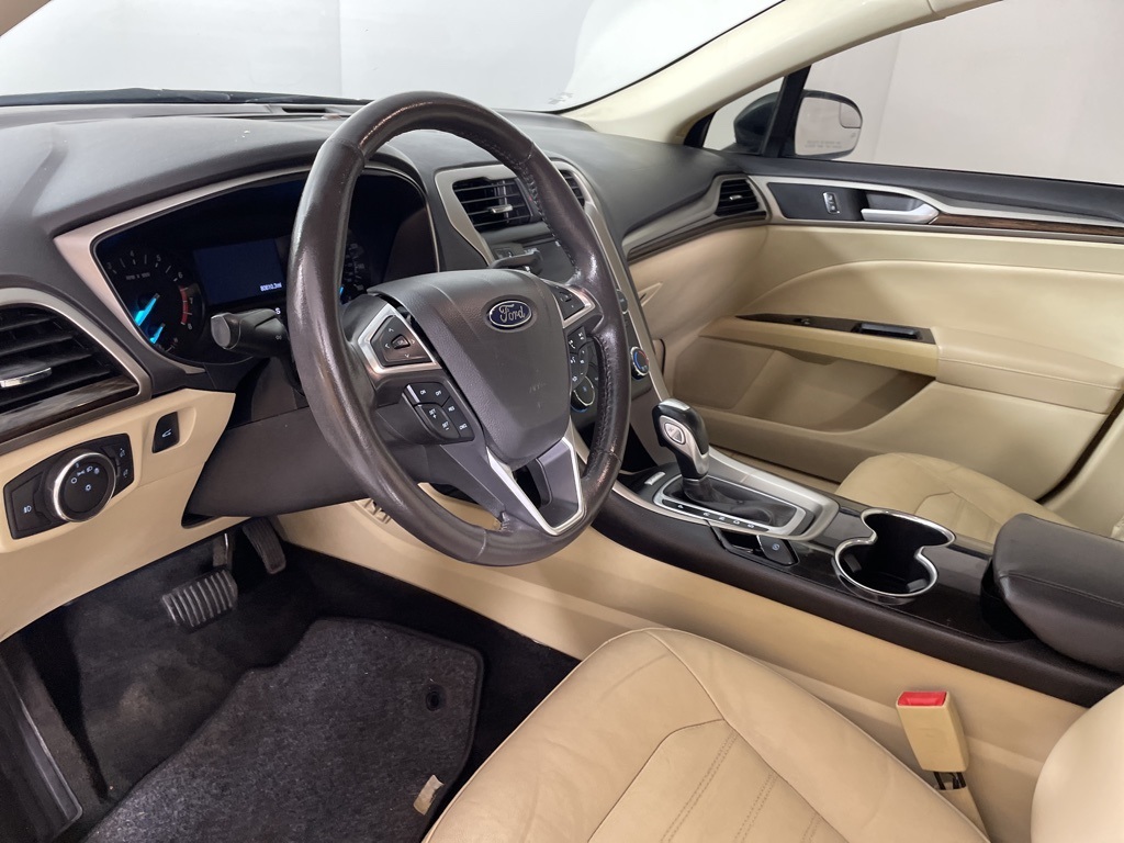 2015 Ford Fusion SE photo 20