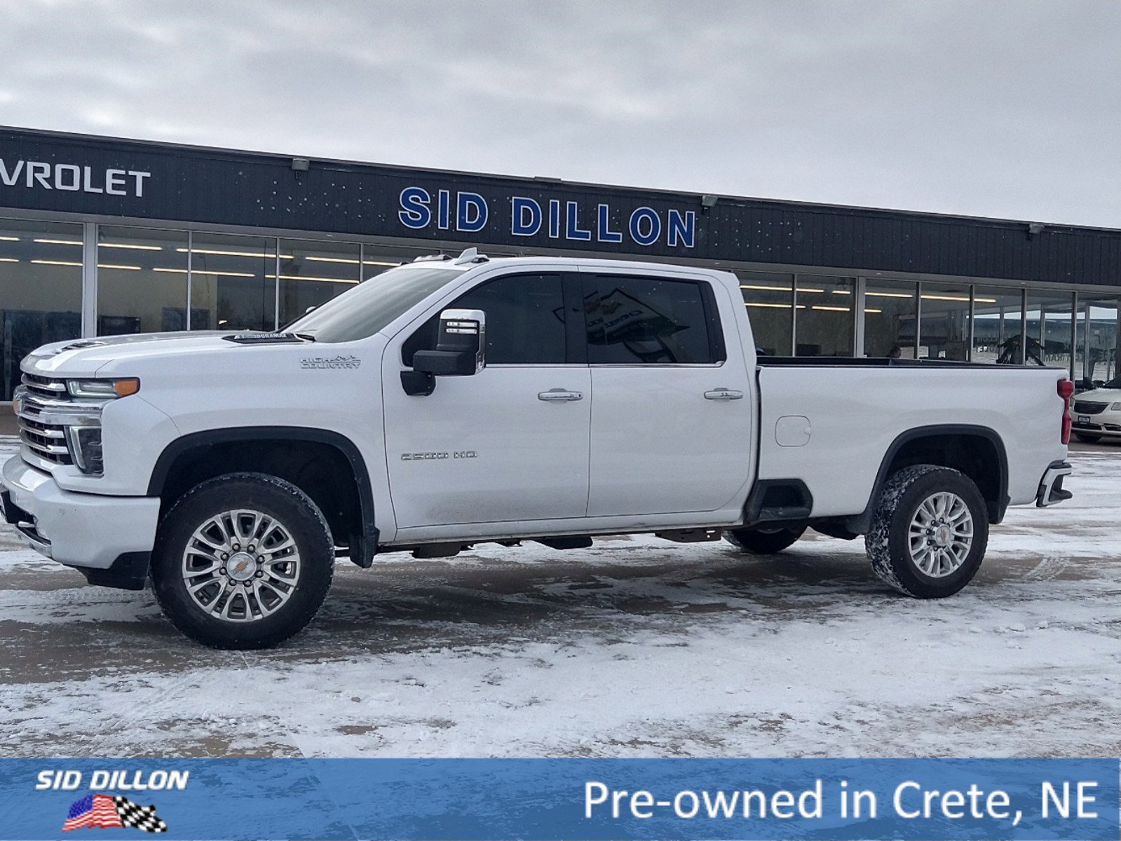 Used 2023 Iridescent Pearl Tricoat Chevrolet High Country image 1