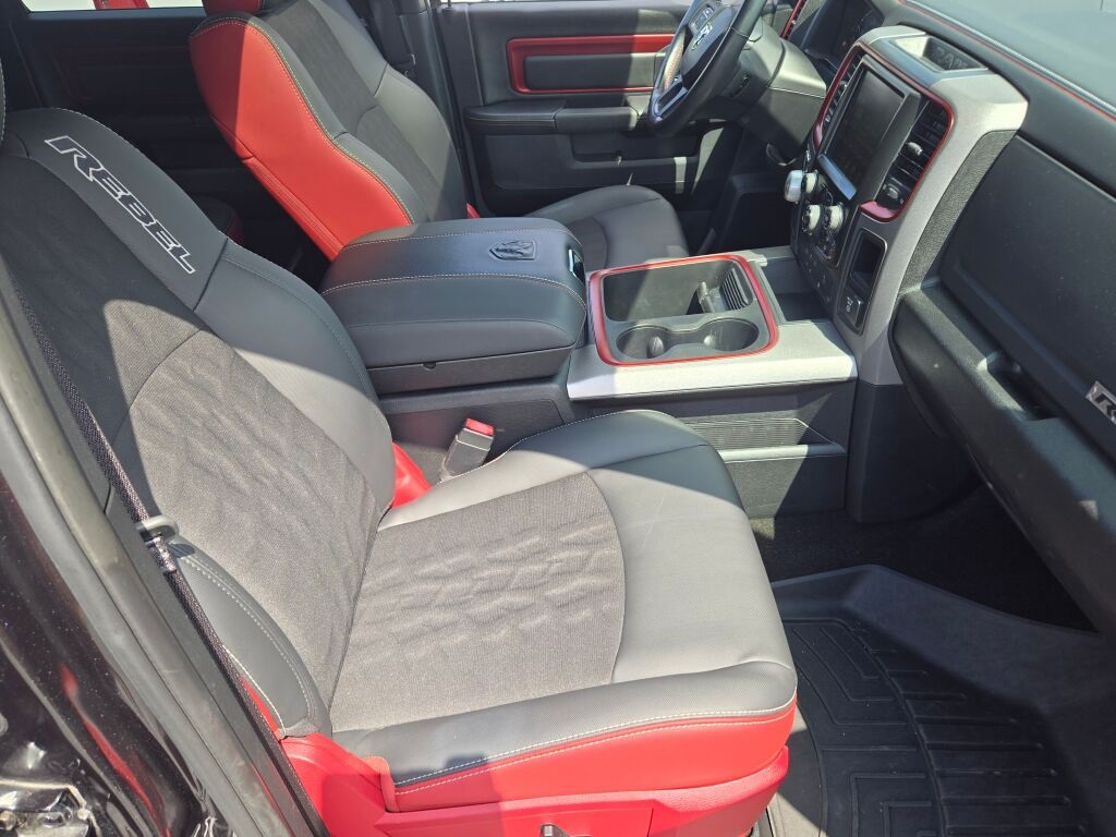 2017 Ram 1500 Rebel photo 4
