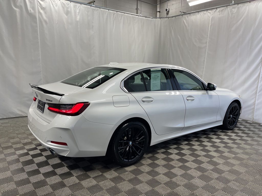 2024 Bmw 330i xDrive photo 3