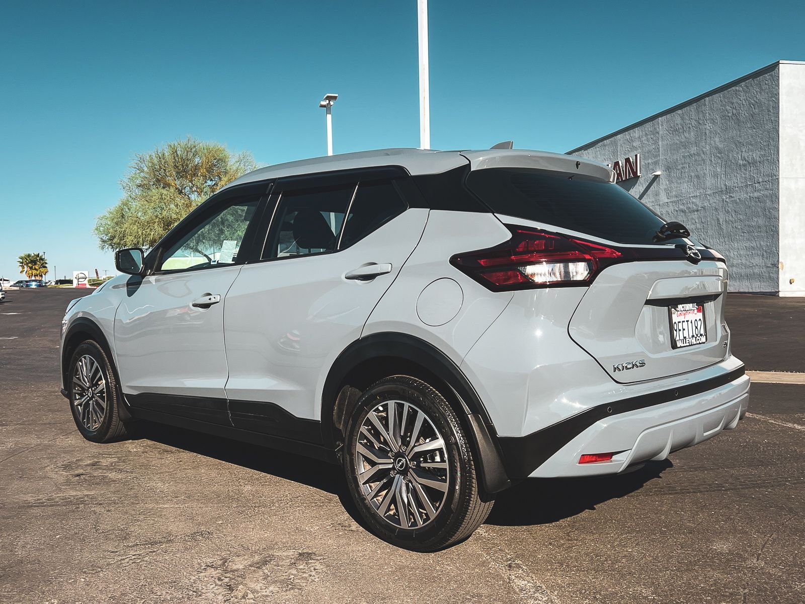 2023 Nissan Kicks SV photo 4