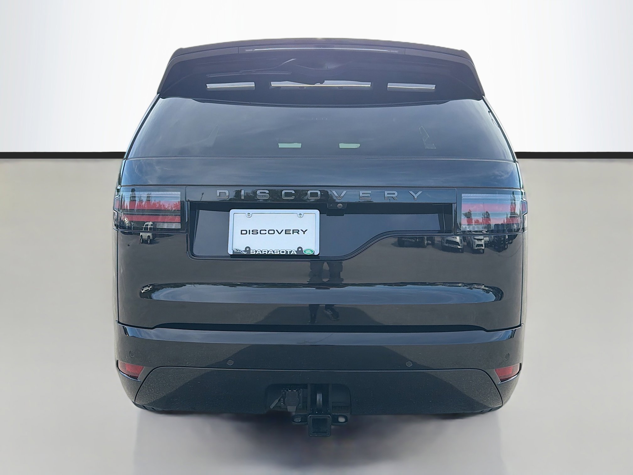 2025 Land Rover Discovery SE photo 3