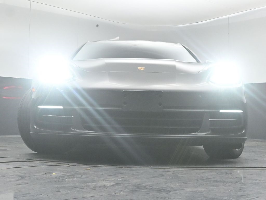 2018 PORSCHE PANAMERA - Image 35