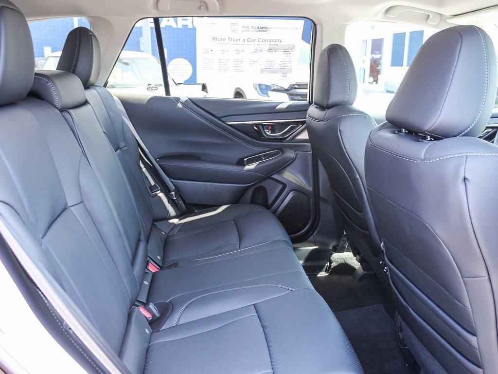 2025 Subaru Outback Limited photo 18