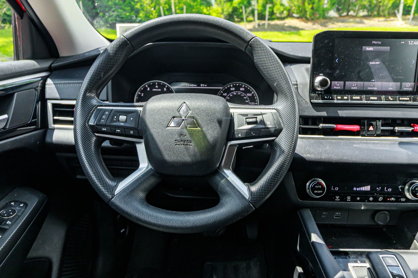 2022 Mitsubishi Outlander ES photo 17