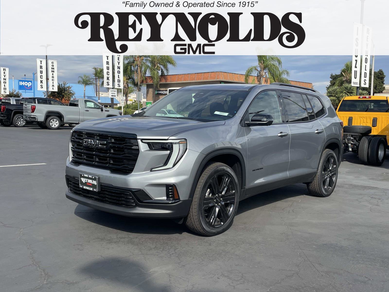 2026 GMC Acadia Elevation's photo