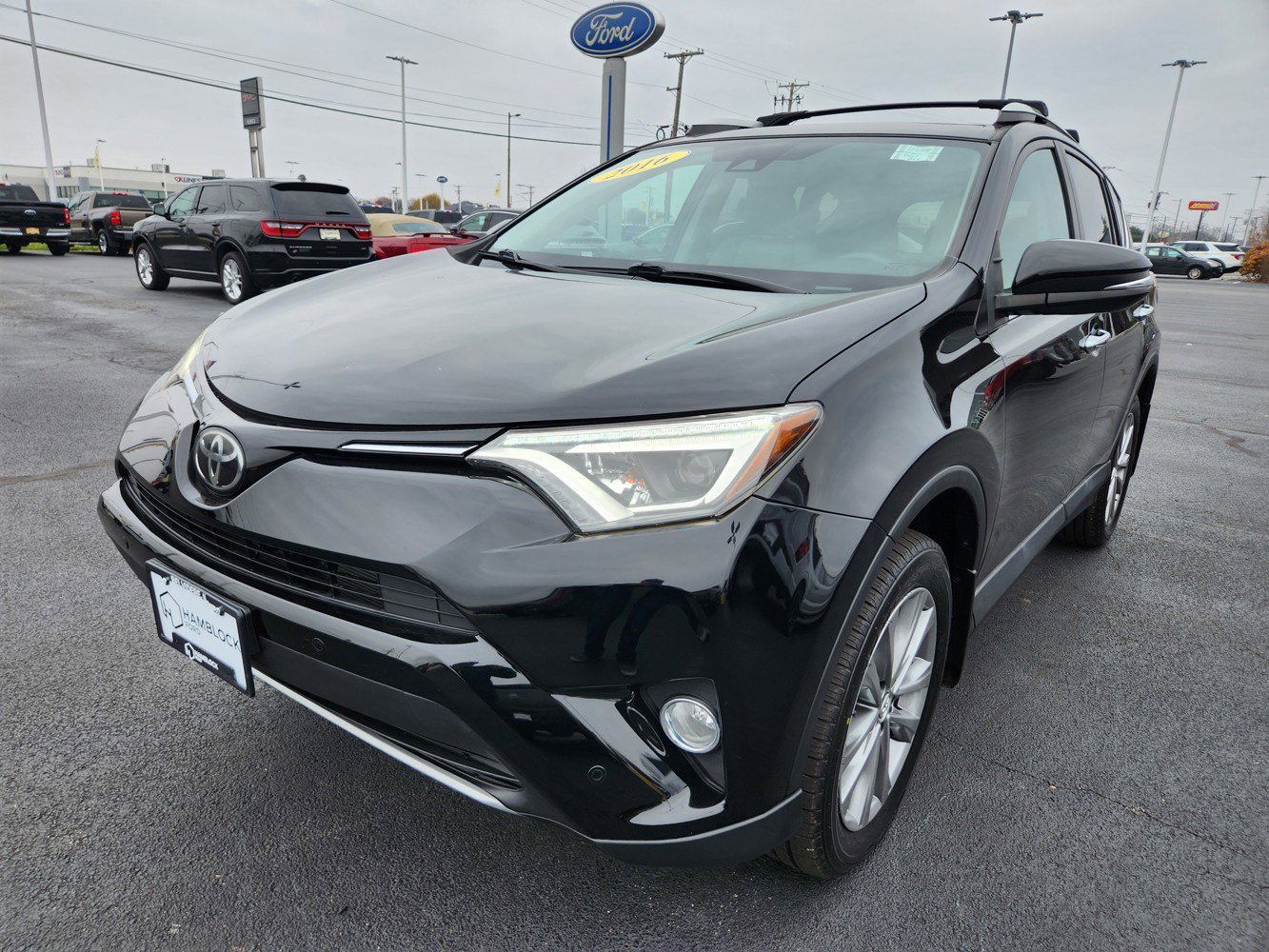 2016 Toyota RAV4 Limited photo 4