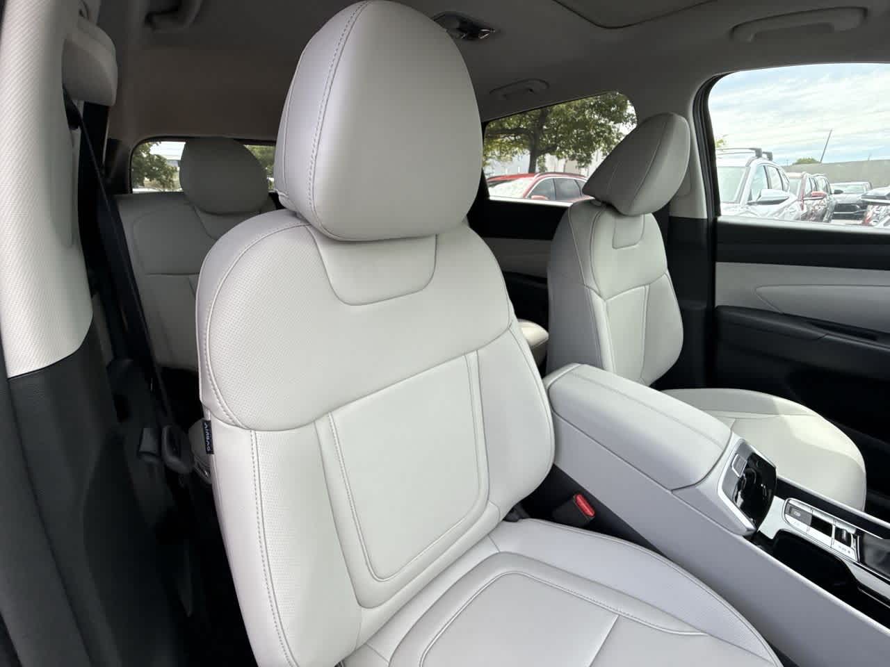 2025 Hyundai Tucson SEL Convenience photo 24
