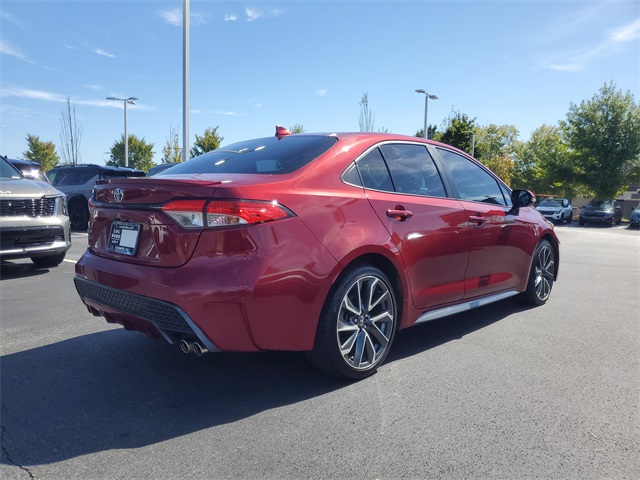 2022 Toyota Corolla SE photo 2