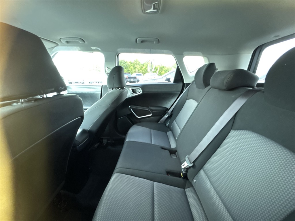 2025 Kia Soul LX photo 12