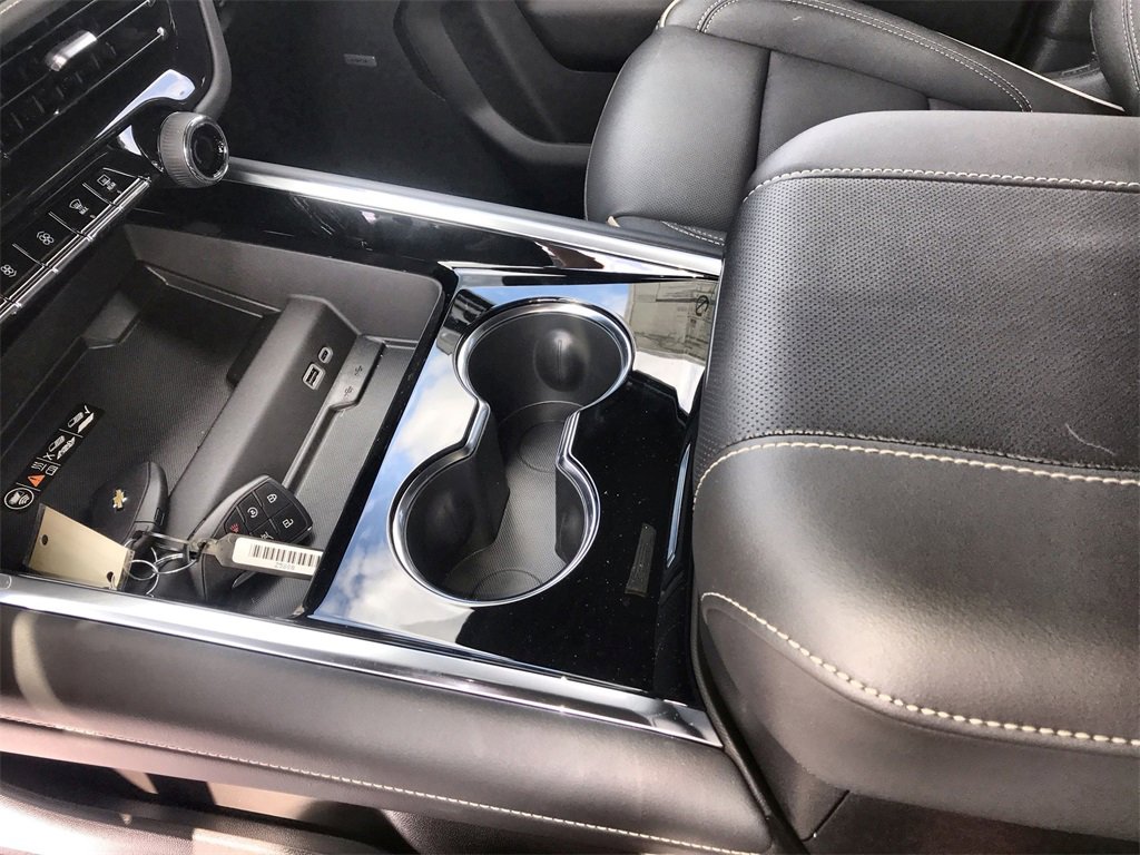 2025 Chevrolet Tahoe Premier photo 20