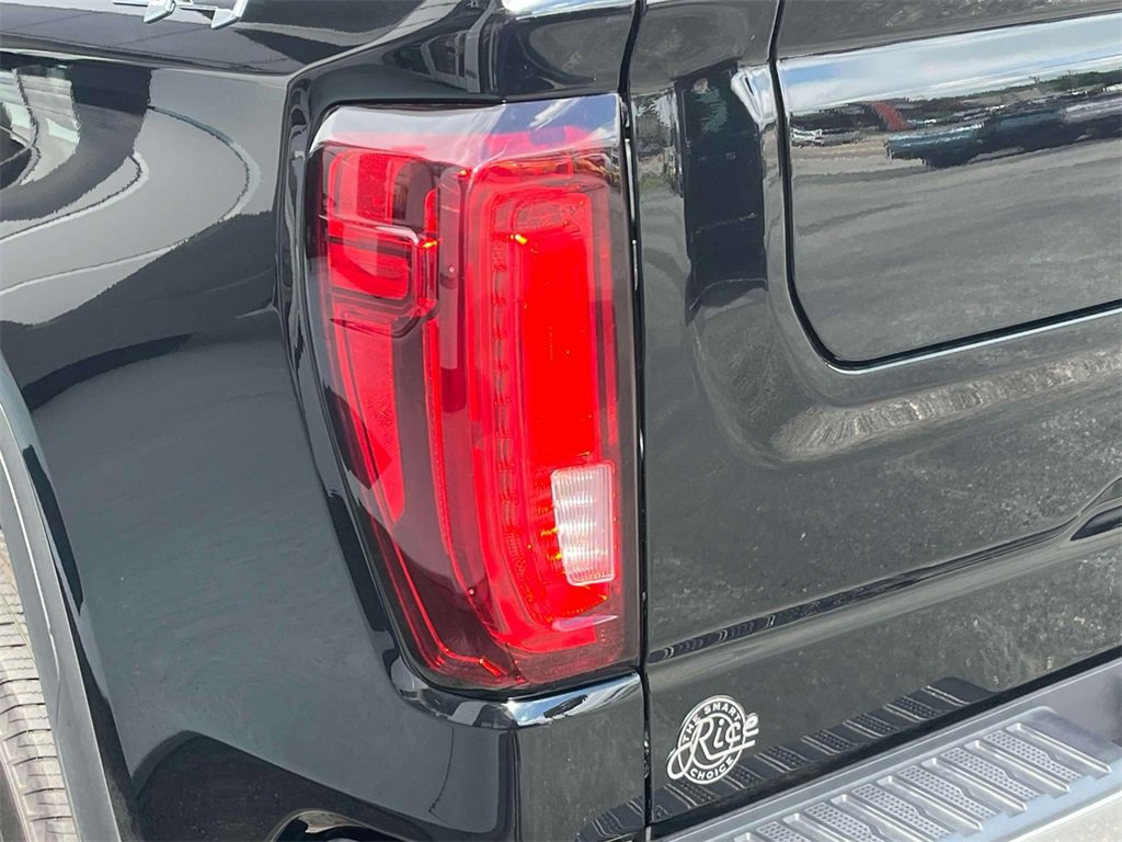 2025 Gmc Sierra 1500 SLT photo 10
