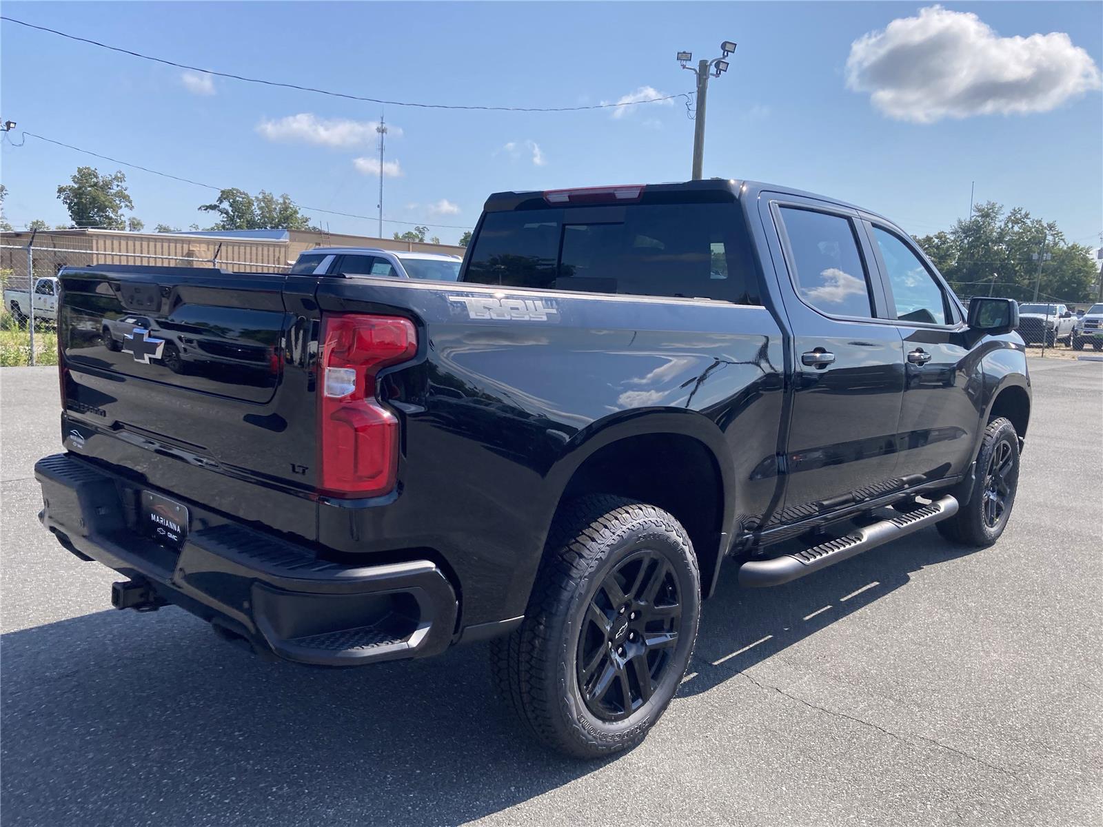 2026 Chevrolet Silverado 1500 LT Trail Boss photo 4