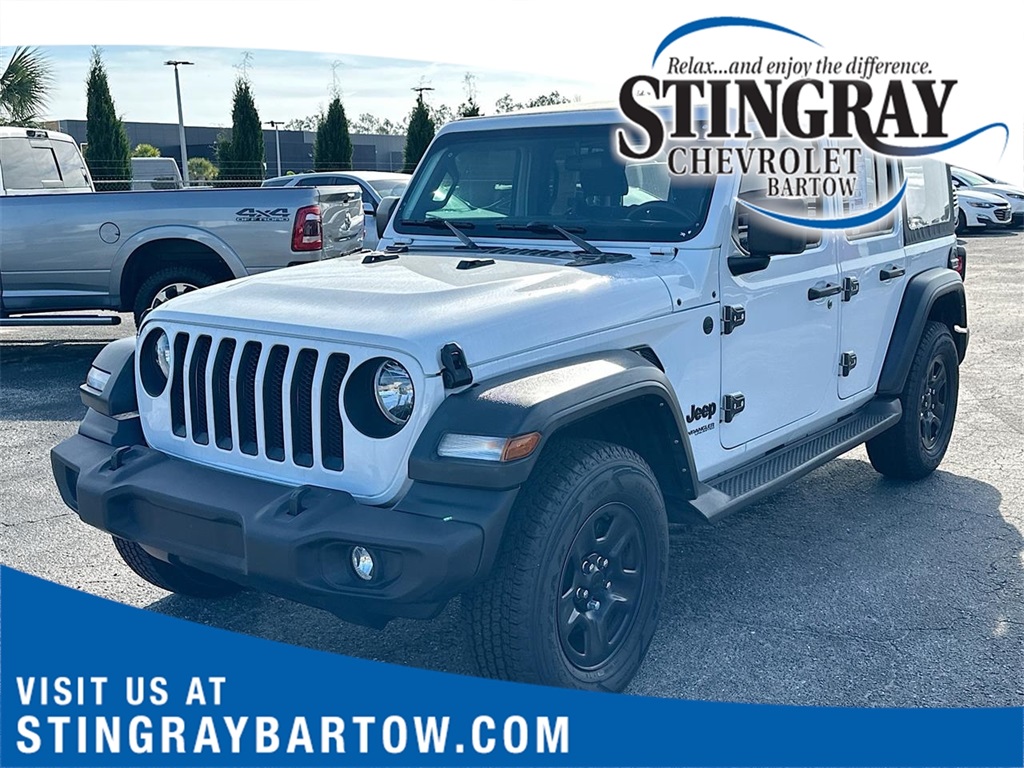 2022 Jeep Wrangler Unlimited Sport's photo