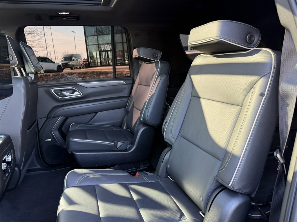 2021 GMC YUKON XL - Image 31