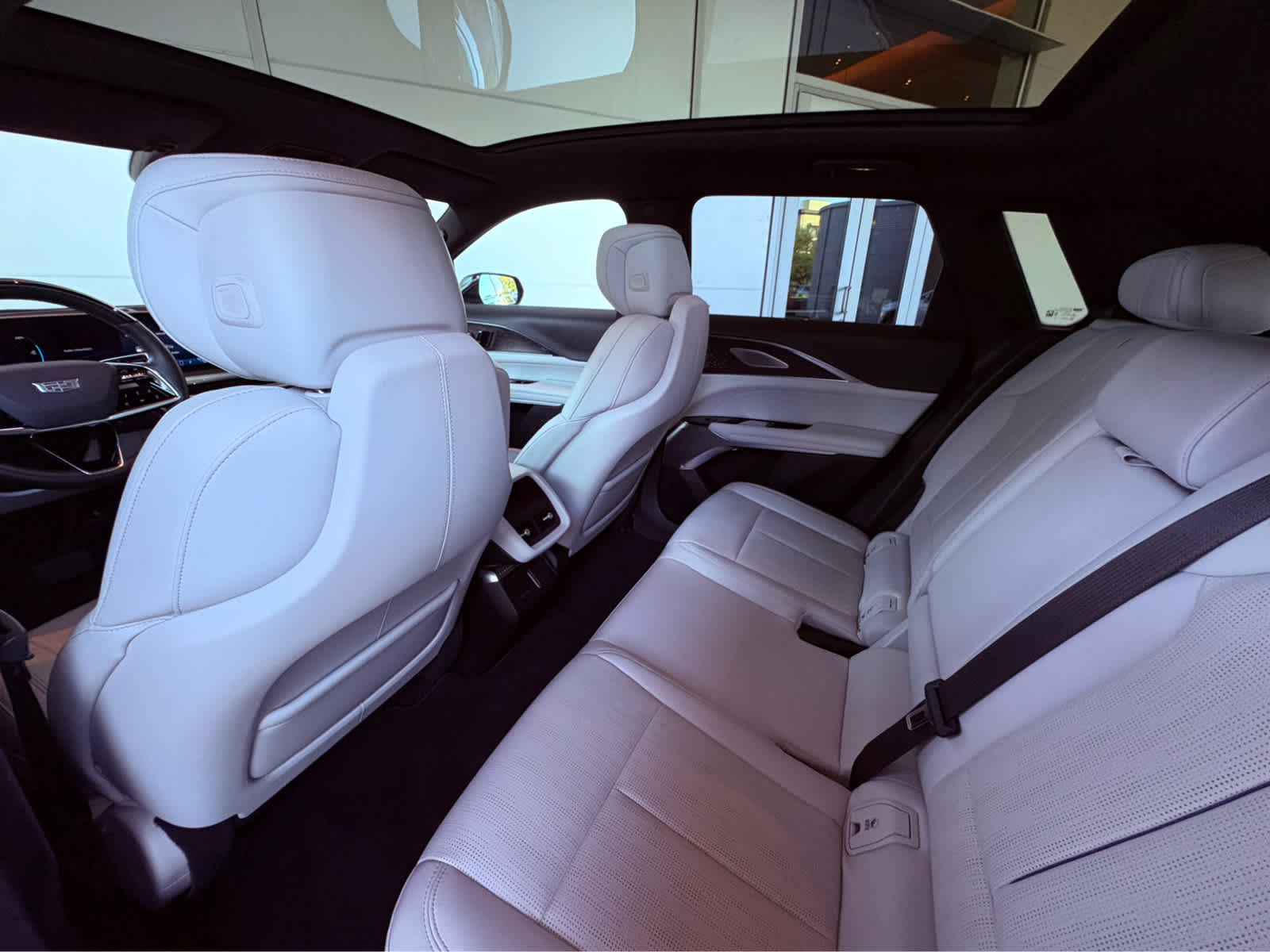 2023 Cadillac Lyriq Luxury photo 28