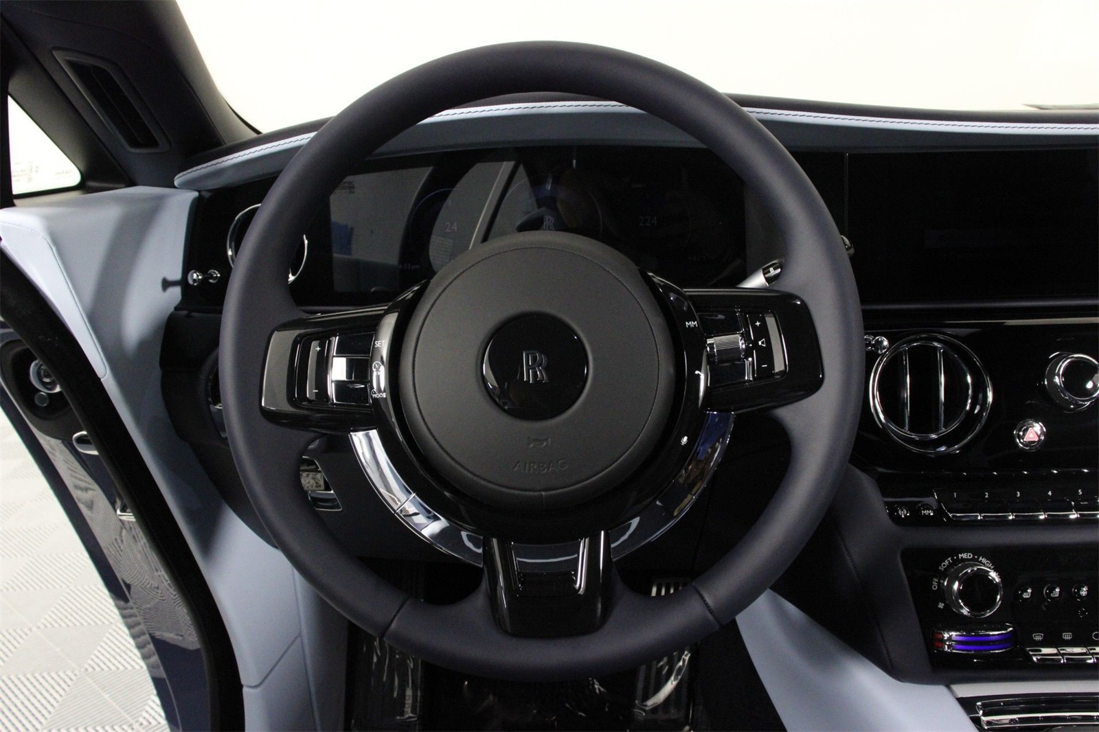 2024 Rolls Royce Spectre RR photo 6