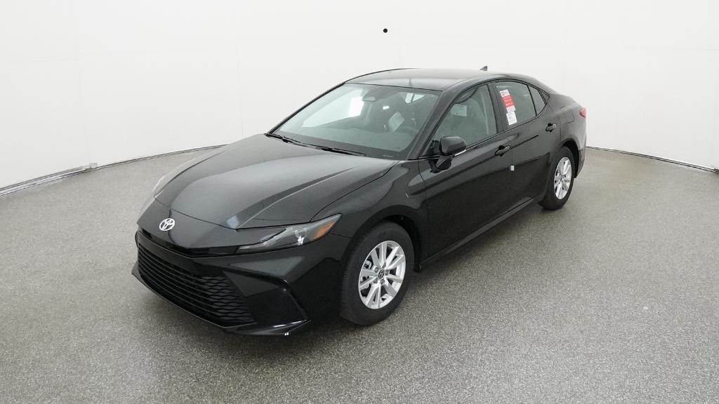 2026 Toyota Camry LE's photo