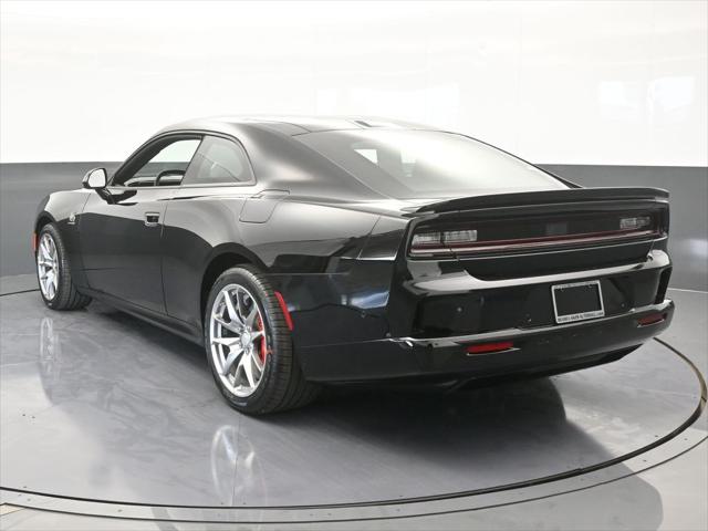 2025 Dodge Charger Daytona Scat Pack photo 2