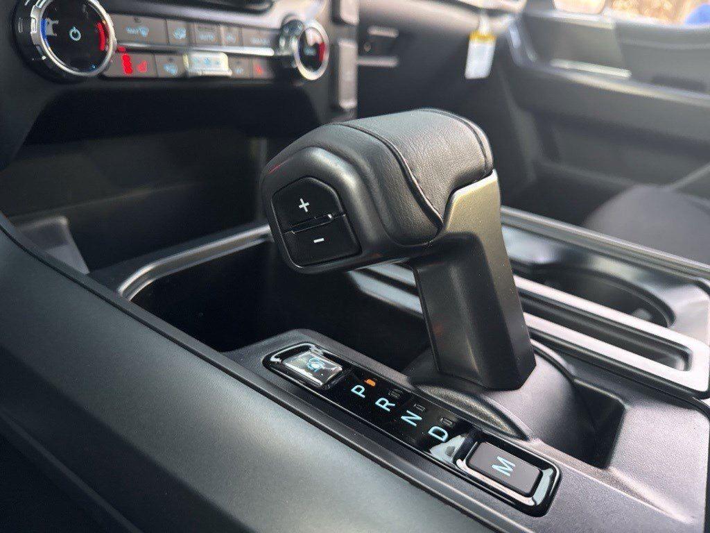 2025 Ford F-150 XLT photo 41