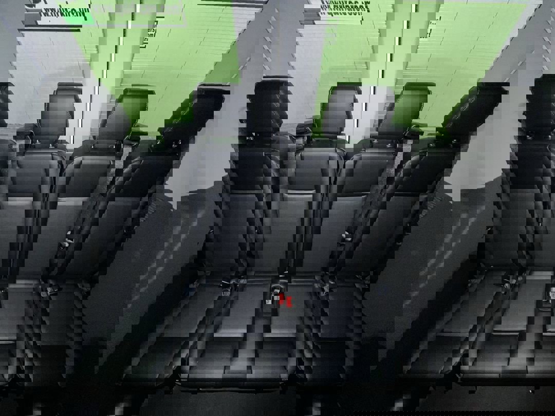 New 2025 OXFORD WHITE Ford XL image 19