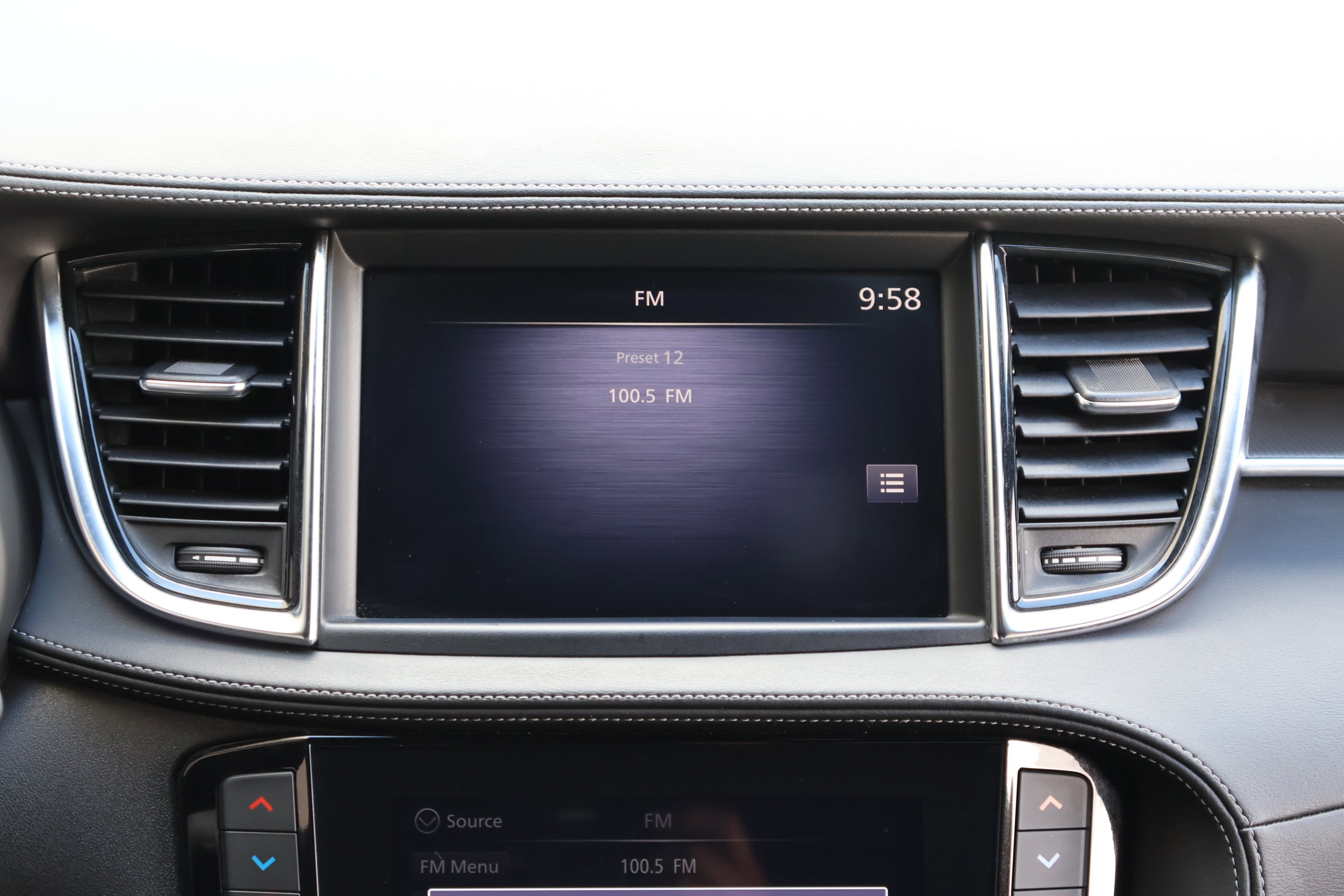 2024 Infiniti QX55 Luxe photo 3