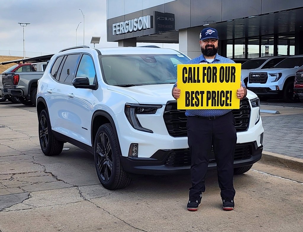 2026 GMC Acadia Elevation's photo