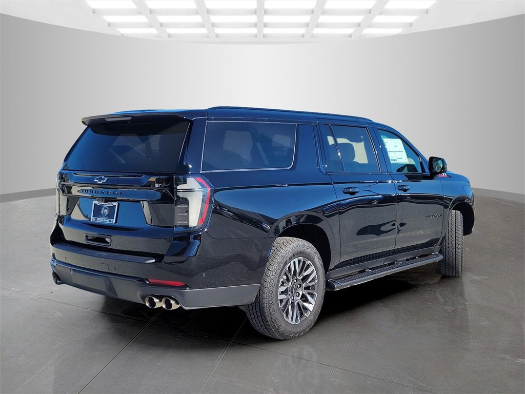 2026 Chevrolet Suburban Z71 photo 4