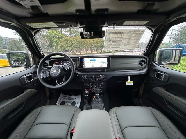 2025 Jeep Gladiator Mojave photo 2