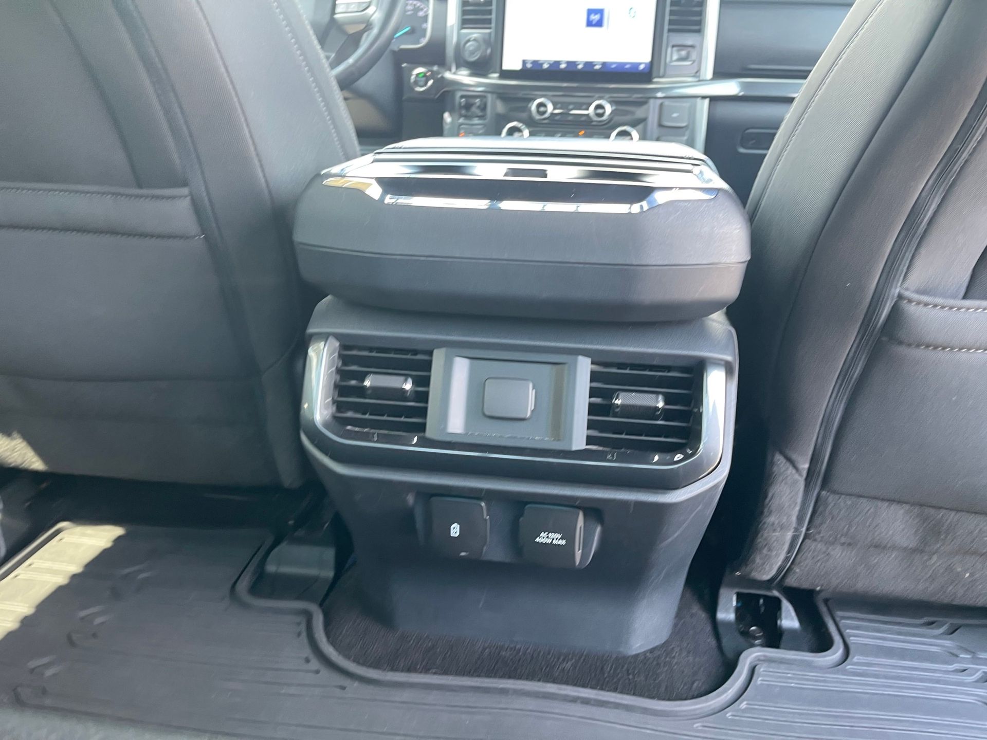 2022 Ford F-150 XLT photo 25