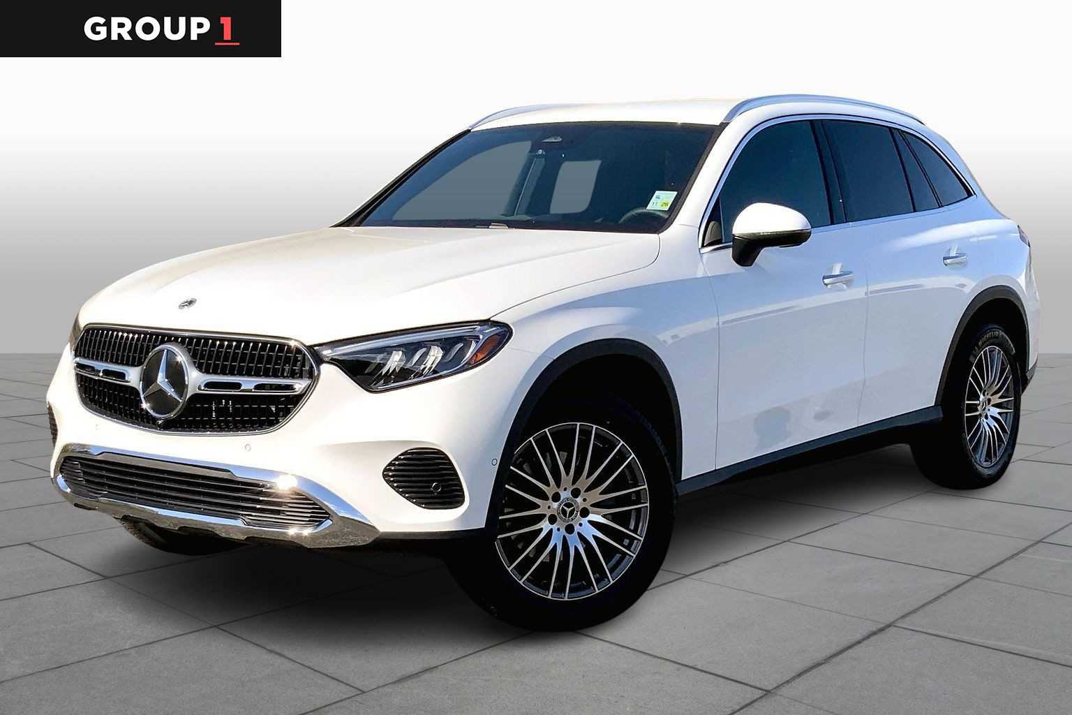 2026 Mercedes-Benz GLC Base's photo