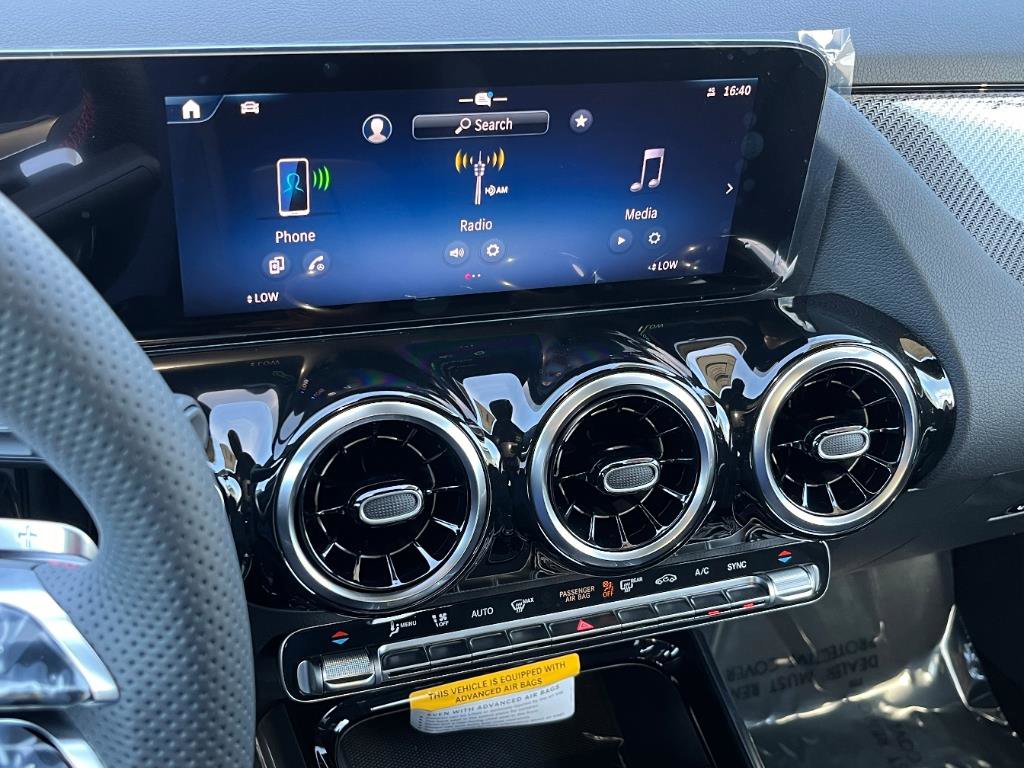 2026 Mercedes Benz GLA 250 photo 5