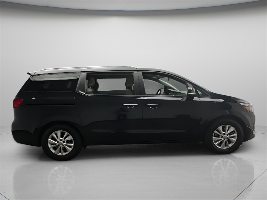 2015 Kia Sedona LX photo 5