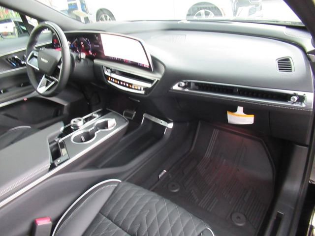 2026 Cadillac Lyriq photo 11