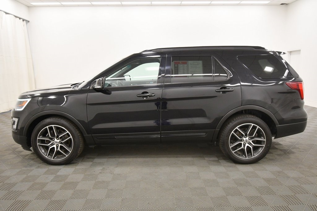 2016 Ford Explorer Sport photo 4