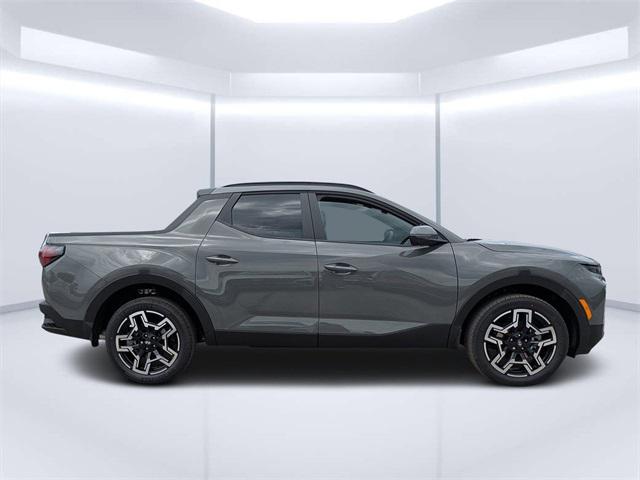 2025 Hyundai Santa Cruz Limited photo 2