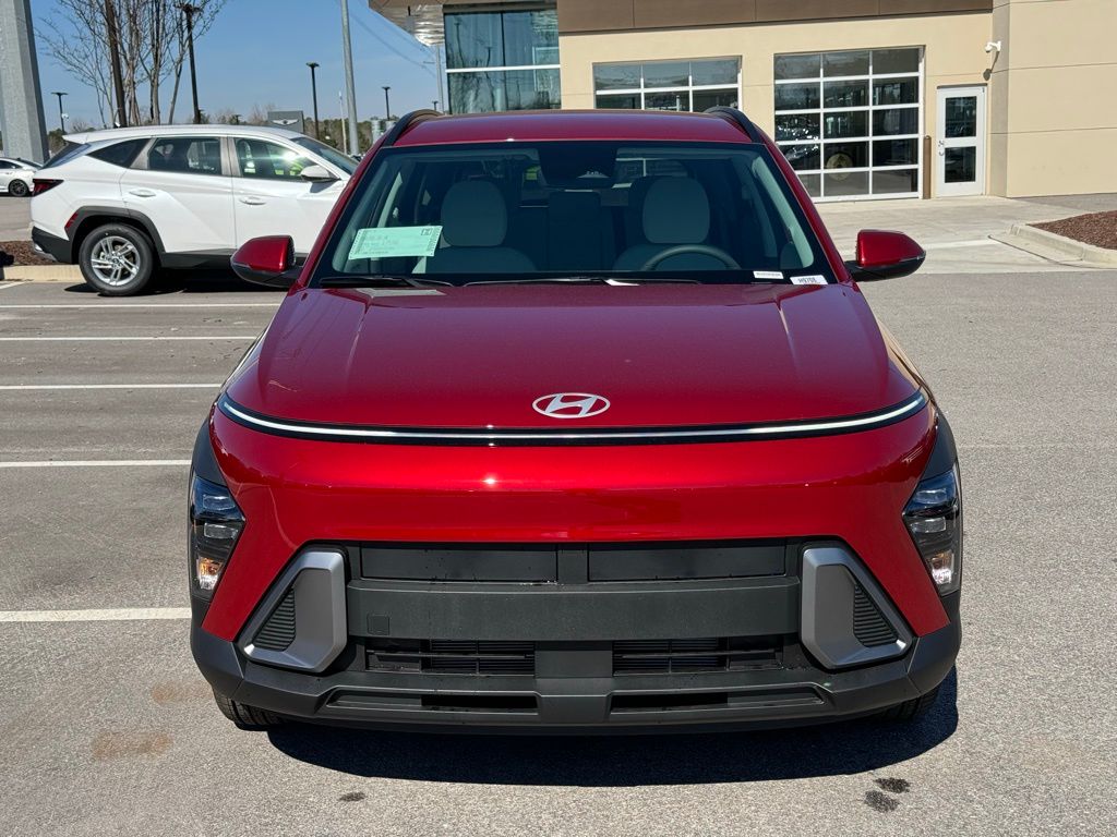 2025 Hyundai Kona SEL photo 4