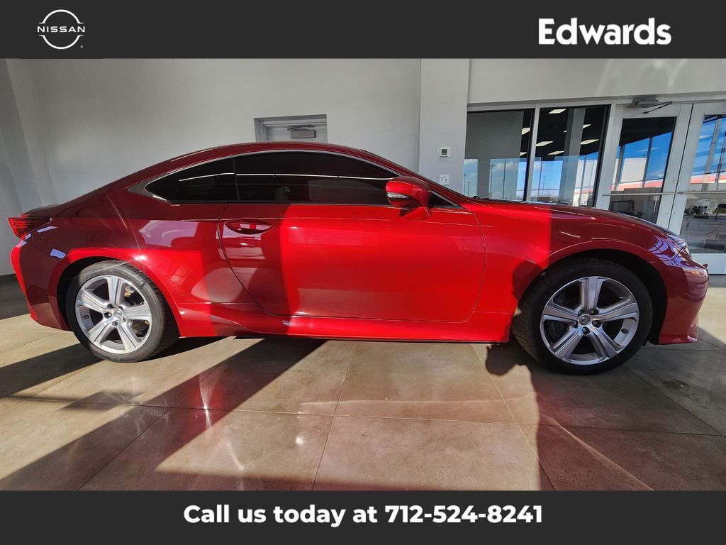 2016 Lexus RC 300's photo