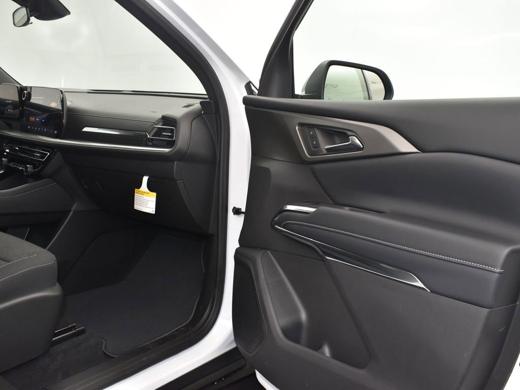 2026 Chevrolet Traverse photo 18