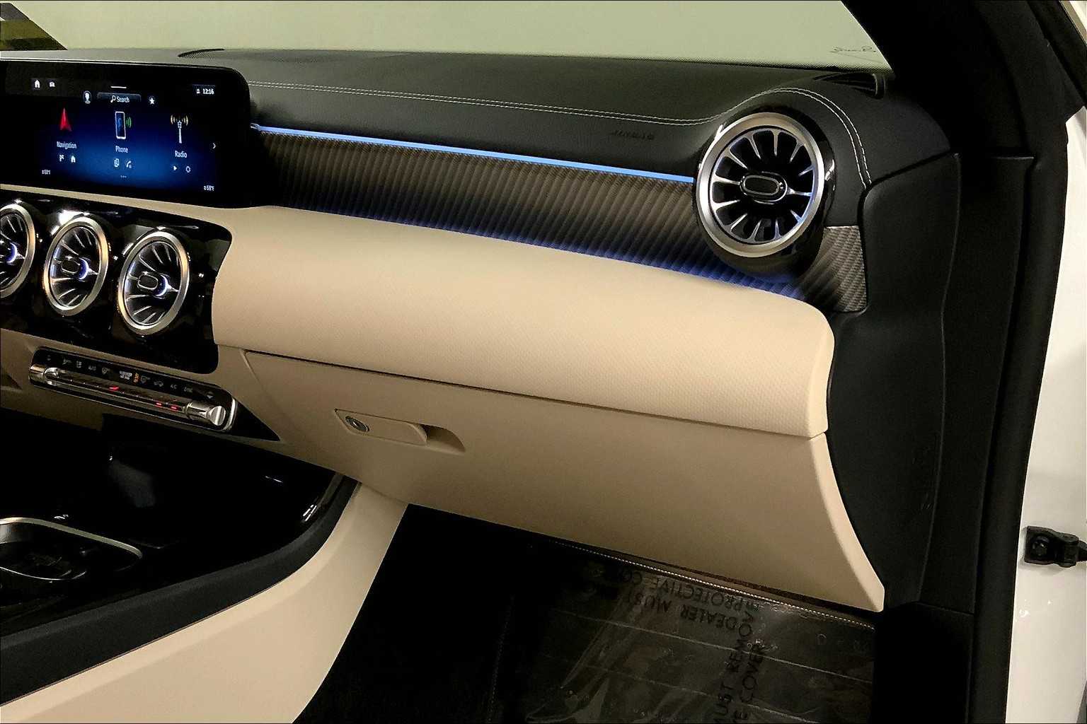 2025 Mercedes Benz CLA 250 photo 16