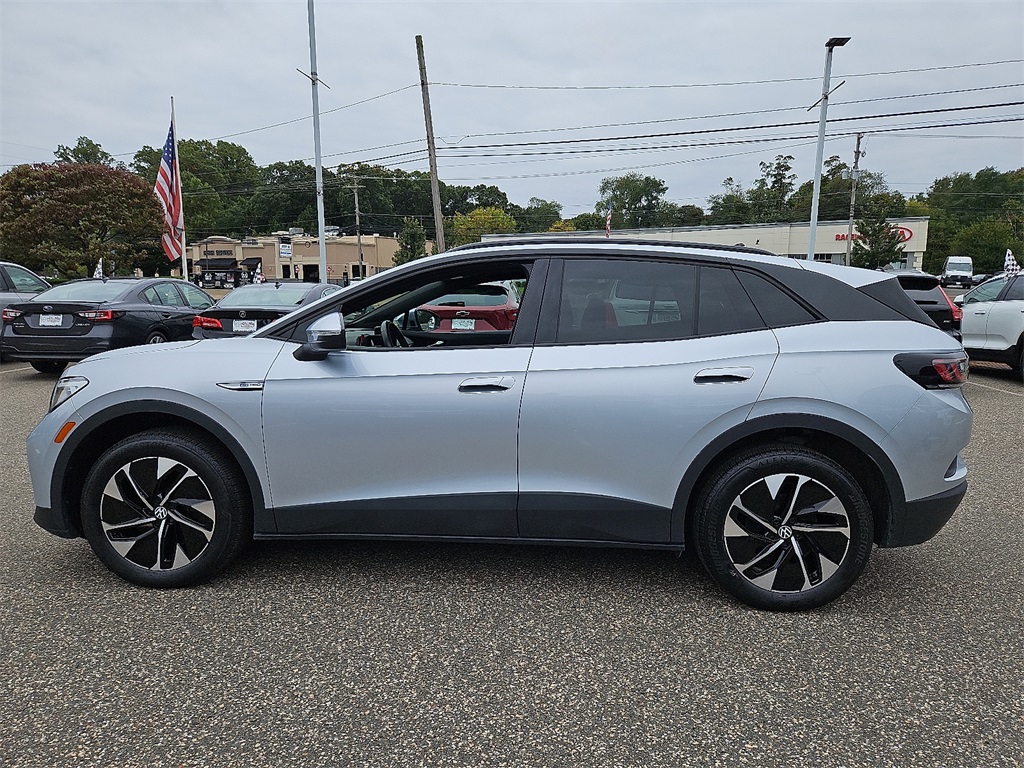 2022 Volkswagen ID.4 Pro photo 4