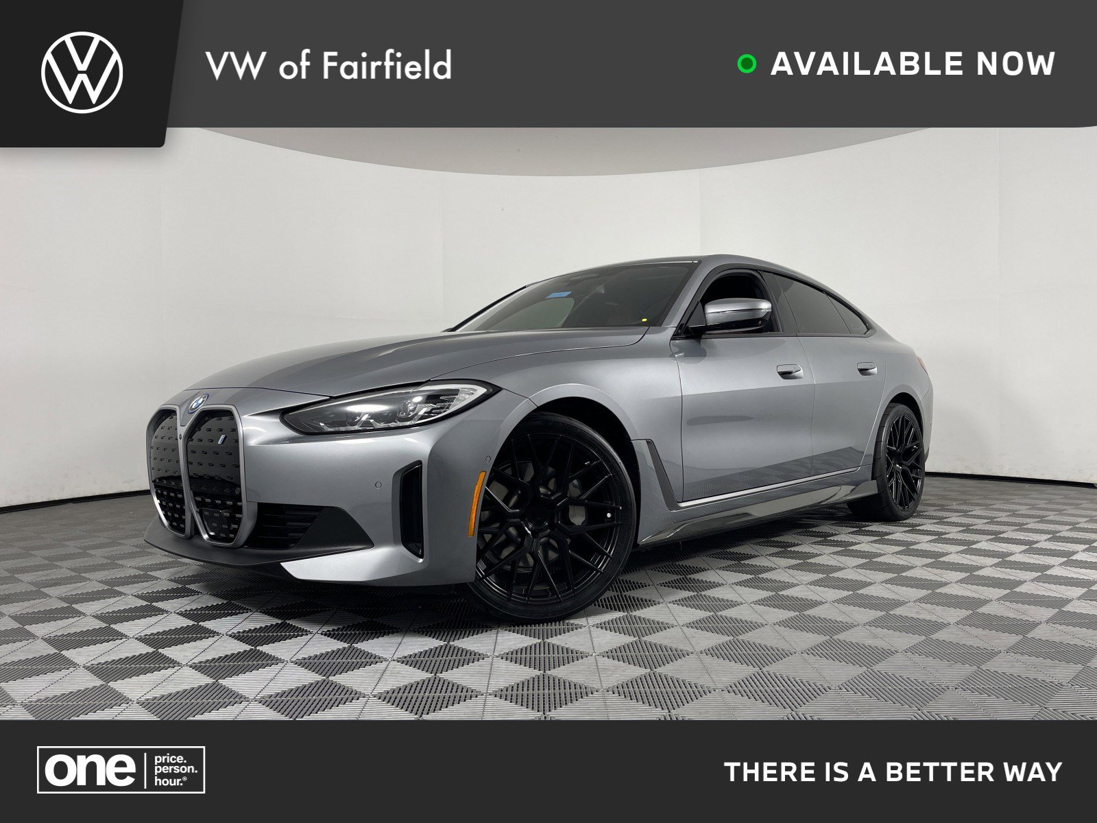 2023 BMW i4 40's photo