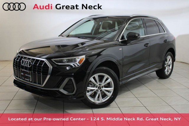 2022 Audi Q3 Premium Plus